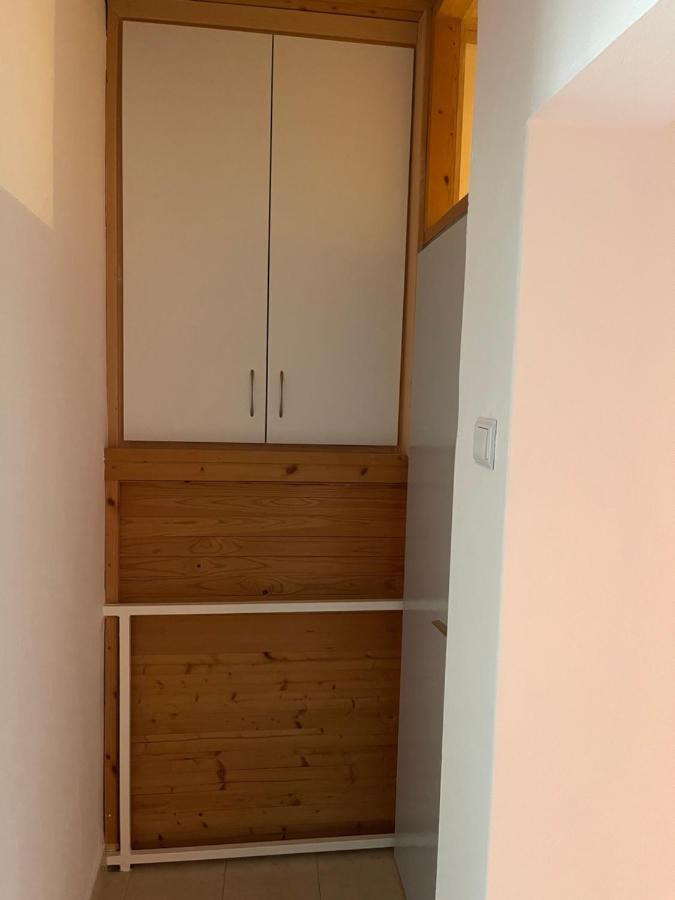 Apartmani Frane Tribunj  Exterior photo