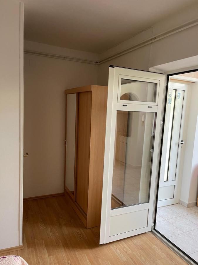 Apartmani Frane Tribunj  Exterior photo